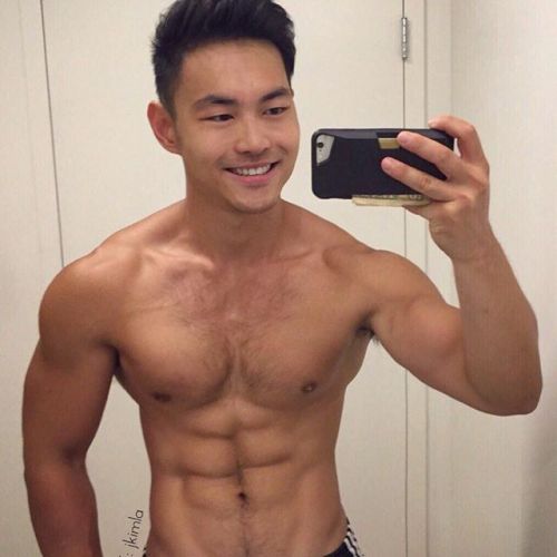 mantop10691:  IG上目前住洛杉磯的美籍韓裔單眼皮多毛帥氣私人健身教練…Jay Kim LAIG….jkimla