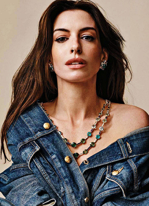 ✧ ANNE HATHAWAY Elle France (June 23, 2022)