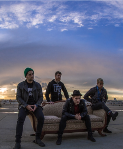 frnkfob:Fall Out Boy photos from Alternative