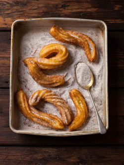 Sweetoothgirl:    Churros With Chocolate And Espresso Sauce 