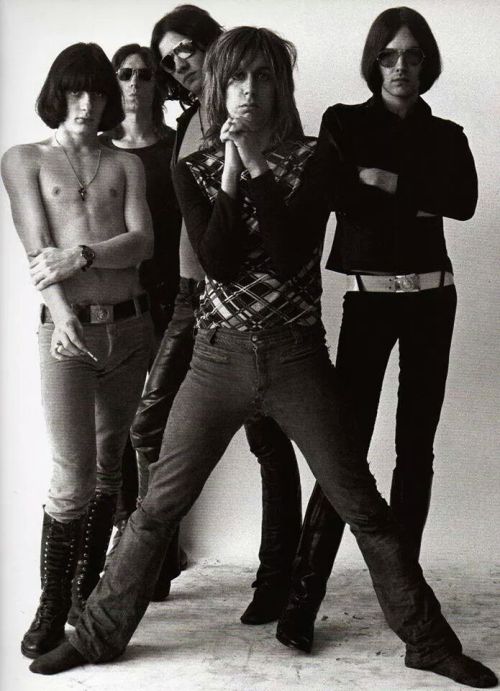 thepastprotracted:Iggy and the Stooges in the short - lived 2 guitar, 5 piece line up.