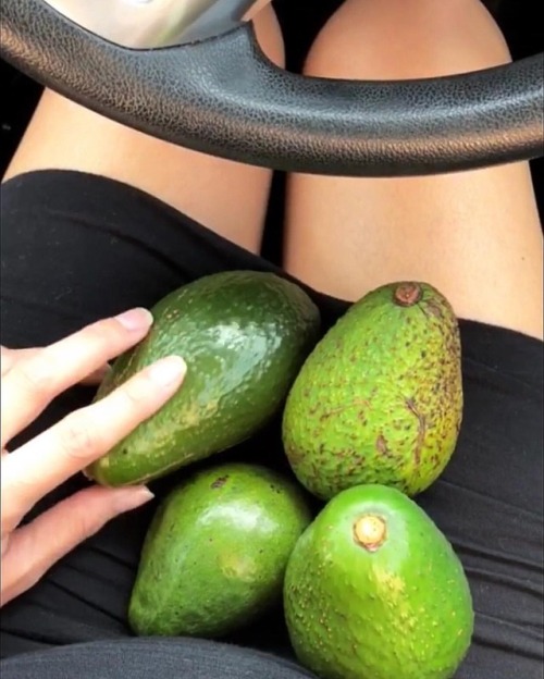 Who doesn’t love a good avo? ‍♀️  I’ve been eating heaps of avos since the day I kne