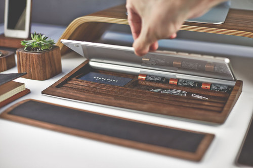 thesonicscrew:Grovemade desk collection. that is the most calming desk i have ever seen