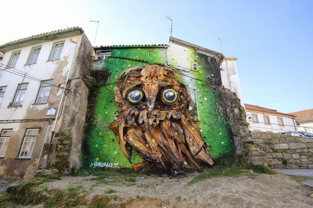 lentejon:  fer1972:  ’Owl Eyes’ Outdoor Sculpture by Bordalo II via streetartnews