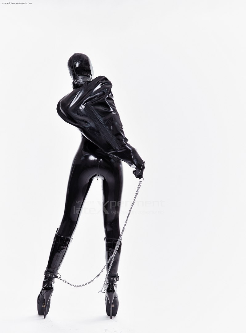 namelessfacelessdrone:  drone