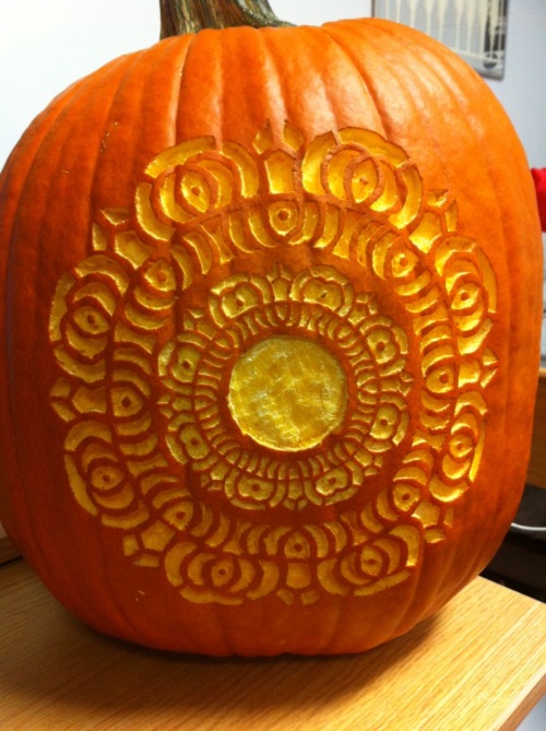 thisisthenameofthewebsite:I made a pumpkin. Little torn to support the red lotus but i think it turn
