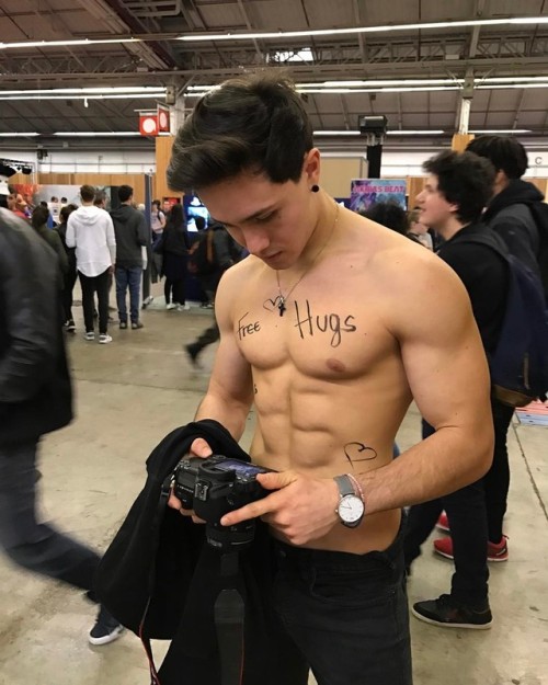 daddybear848:via /r/malemodels