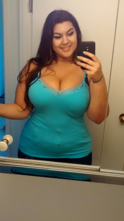 buttercream19:  Going to the movies !!!! :) how everyone is having a fantastic day :)