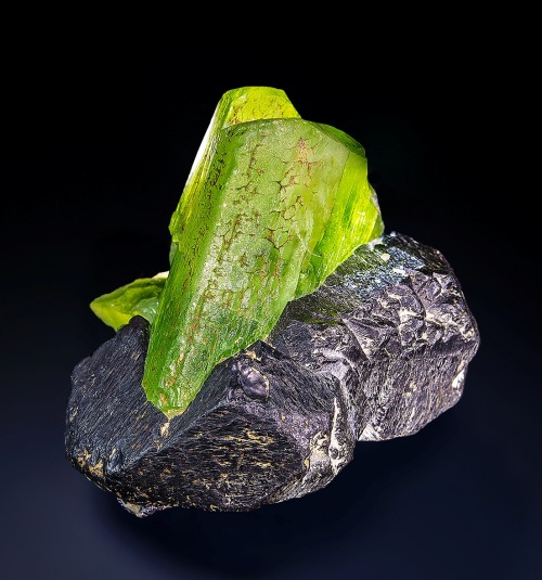 Olivine var. Peridot on Magnetite - Soppat, Kohistan, NWFP, Pakistan