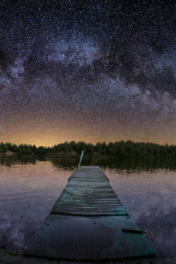 expressions-of-nature:  Night at the Lake