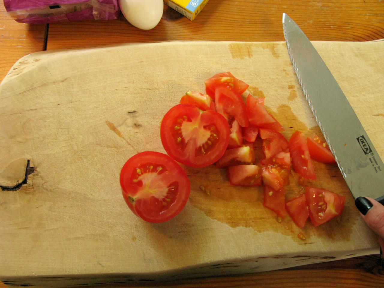 boobpinch:  this takes ten minutes to do: cut tomatoes and put them in a pot with