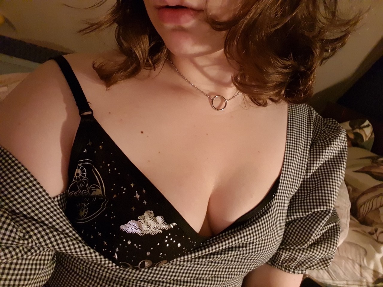 verysecretlykinky:NYE bliss🌹~ No Age In Bio = Blocked ~🌹  
