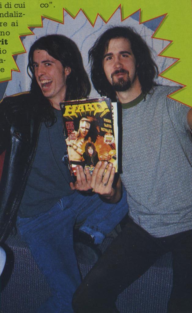 n-irvana:  Dave Grohl and Krist Novoselic, 1991 