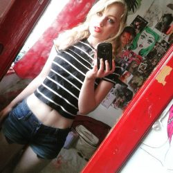 I-Do-I-Do-Believe-In-Faeries:  I Miss The Warm Weather #Oldpic #Me #Selfie #Body