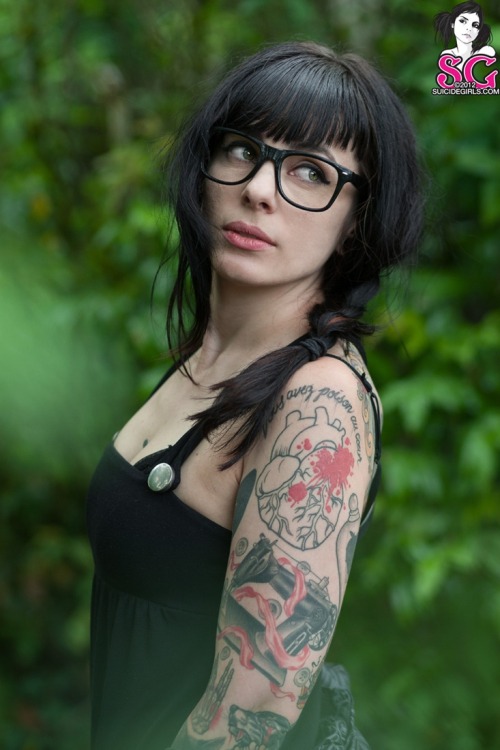 suicide–love:  Silencia. 