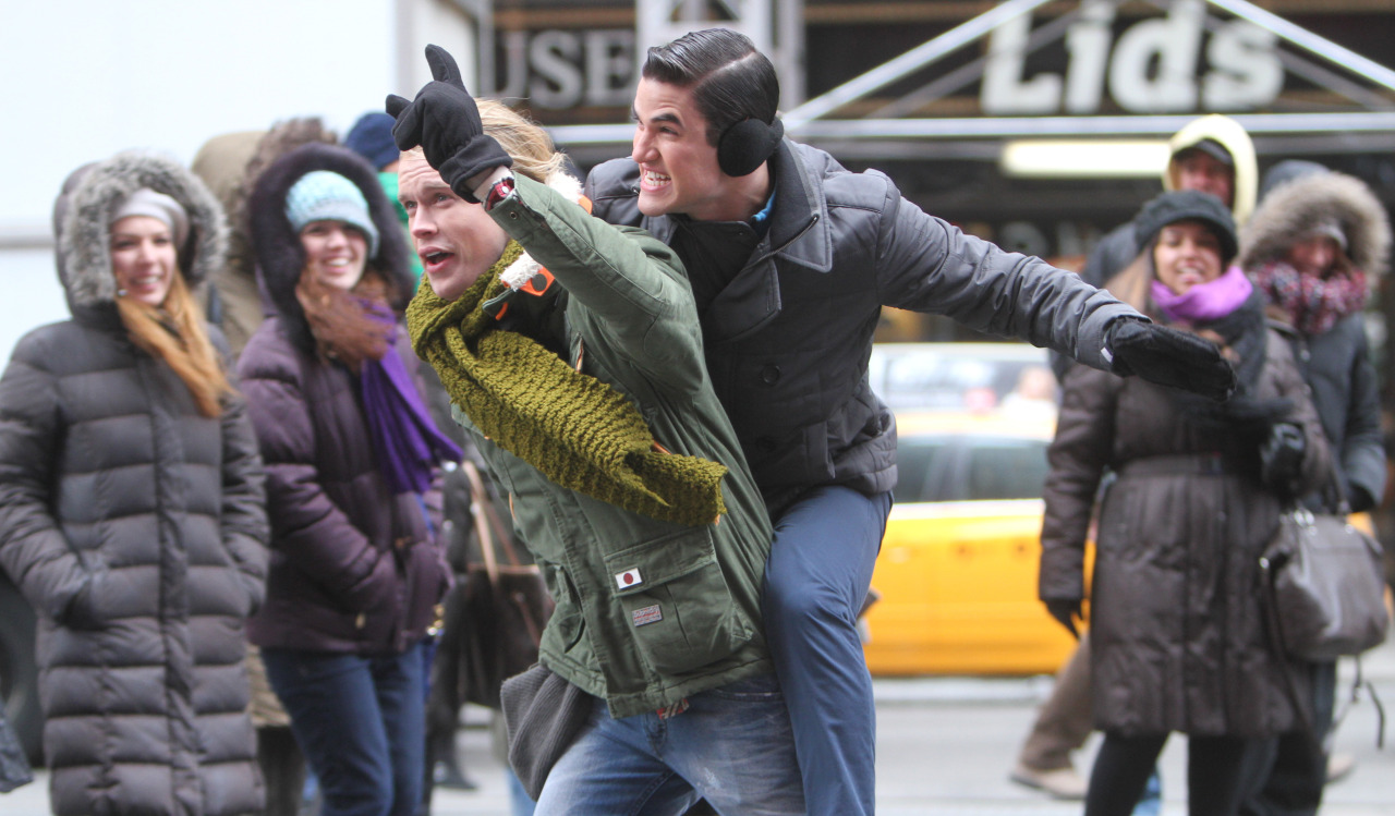 daxterdd:  [UHQ] March 13, 2014: Darren Criss and Chord Overstreet on the set of