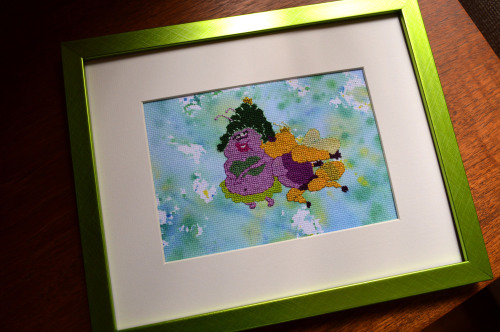 dve1023: Cool Bug and his lady, Pretty Bug are done and framed! Bringing it to @hayoubi tomorrow! 