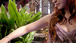 marnigifshistory - Here for pretty dresses and forbidden hand holding