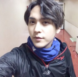 fydongwoon:  our concert is finished! now it’s time for celebratory futsal with goalie dongwoon ^^  