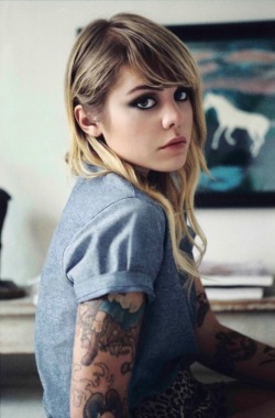 mamdziaryjestemsliczna:  Béatrice Martin/Coeur de Pirate 