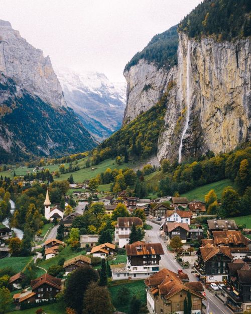 wanderthewood:Lauterbrunnen, Switzerland by bdorts