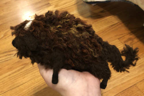 A needlefelted American Bison for @shibanuts !