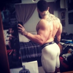 underarmourguys:  now THAT’s an ass!!! this guy’s been working hard 