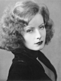 camillejaval:  Greta Garbo photographed by