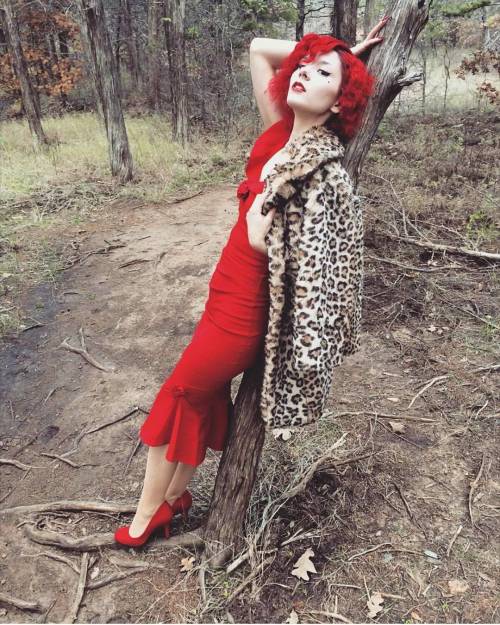 rockabillychickus:  pinupworship:  Its the gorgeous @littleredsadventures @littleredsadventures 💕💕💕 . #pinup #pinupgirl #vintagestyle #50s #pinupstyle #pinupmakeup #glamour #igdaily #pinupfashion #instagood #pinupmodel #pinuphair #modernpinup