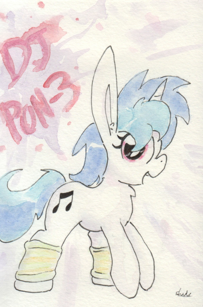 slightlyshade:Movin’ ‘n groovin’ - now with hoofwarmers! =3