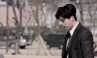 captainjoongki:  Lee Jong Suk as Prosecutor Jung Jae Chan While You Were Sleeping 