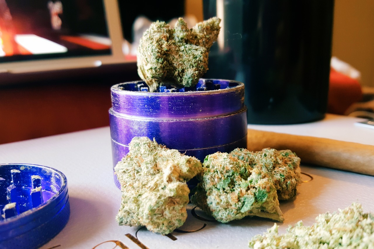 bakedlilbae:  when it’s so pretty you ALMOST don’t want to smoke it :“’)