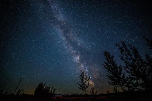Milky Way over BC, Canada [OC] [5472x3648]