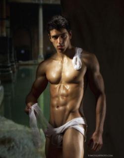@TylerAgajan | tumblr.com/tagged/Tyler_Agajan | http://www.burbujasdeseo.com/2012/08/tyler-agajan-sexy-eros-tom-cullis-photos/ [#TylerAgajan #malemodel]