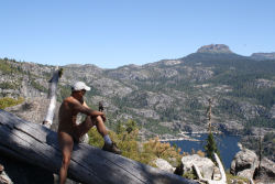 valleynudist:  Naked Hiking in the Sierras.