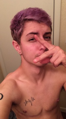 goodnaturedfella:  Peace out, purple hair