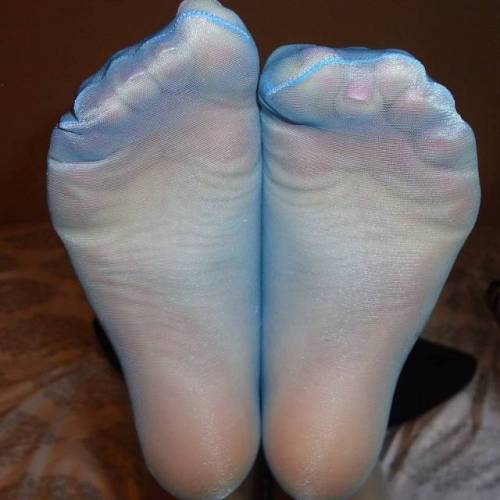 Mmm they look so ticklish@miss_hose_toes ,#pantyhosefetish ,#pantyhose ,#ticklishfeet ,#ticklefetish
