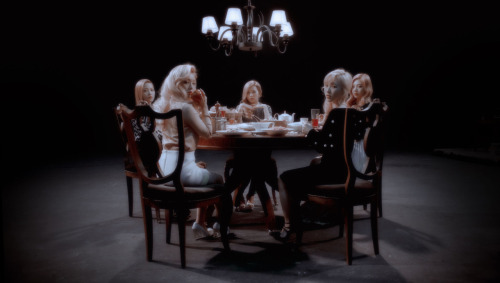 caroldanversenthusiast: 1goth:Red Velvet the coven they living deliciously