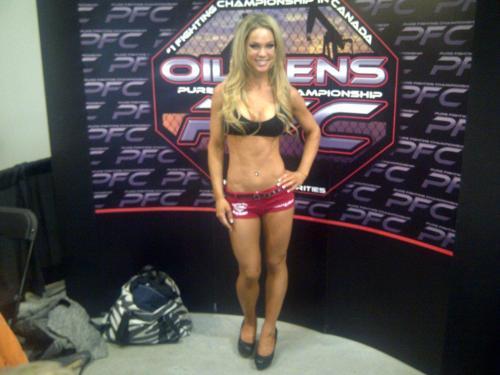 dailyfitnessbabes:  via [Fitness Girls]