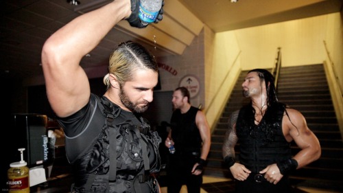 kelseyyblair:  Excuse me while I go faint… (Courtesy of DeanAmbrose.net)