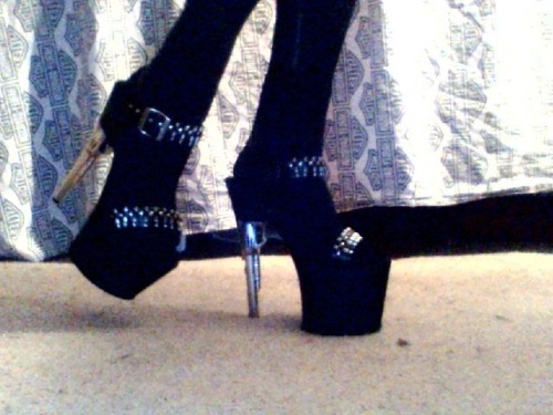 nybbasvetis:So I bought these shoes last summer and they didn’t fit, but they kind of fit now whic