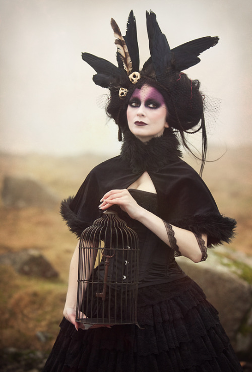 Lunaesque Creative Photography - Victorian GothicCostume - The Dark Angel Design Co