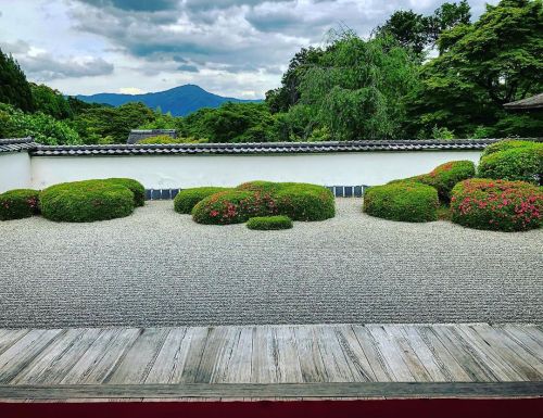 正伝寺庭園 [ 京都市北区 ] Shoden-ji Temple Garden, Kyoto の写真・記事を更新しました。 ーーデヴィッド・ボウイが愛した枯山水庭園――比叡山⛰の借景も美しい、 #小堀