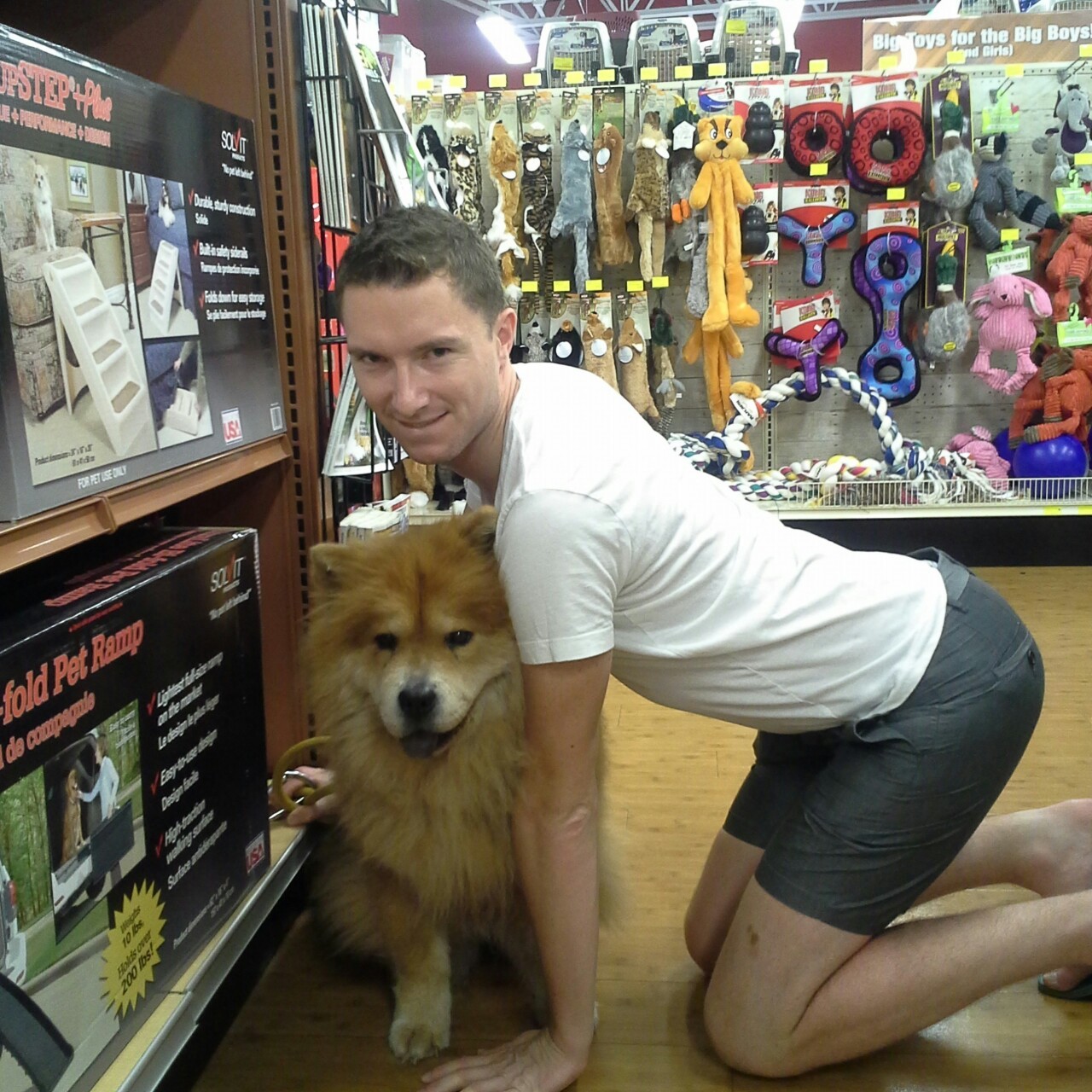 arthusetnico:  Shopping for my bitch