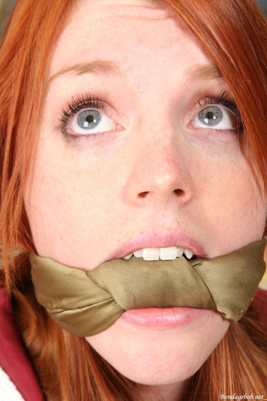 graybandanna:  Fi Stevens all tied up with a scarf in her mouth (For post #100 I