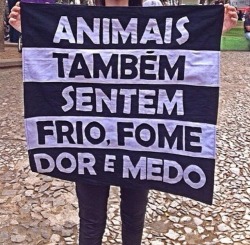 me abraça forte ?