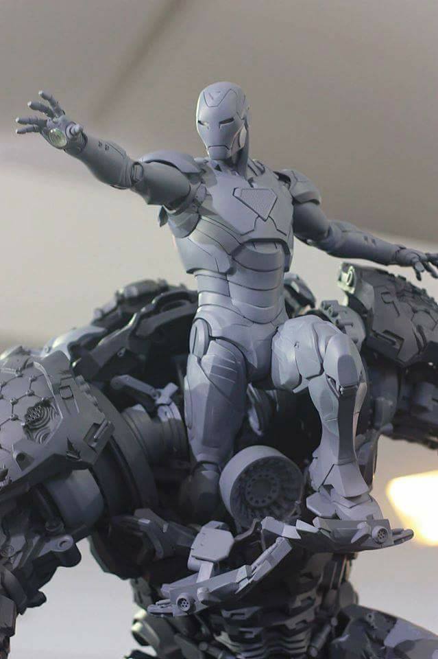 haxanbelial:  XM Studios Hulkbuster details! Guys, this is incredible…I wanna see