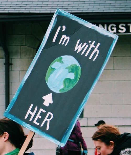 veganhippiechick: I’m with Mother Earth!