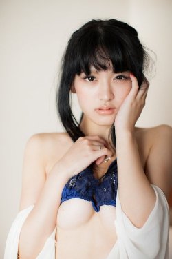 kkriiuu:  japanese girl