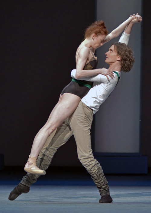 Ekaterina Krysanova and Vladislav Lantratov in Taming of the Shrew, Bolshoi Ballet, August 2016. © D
